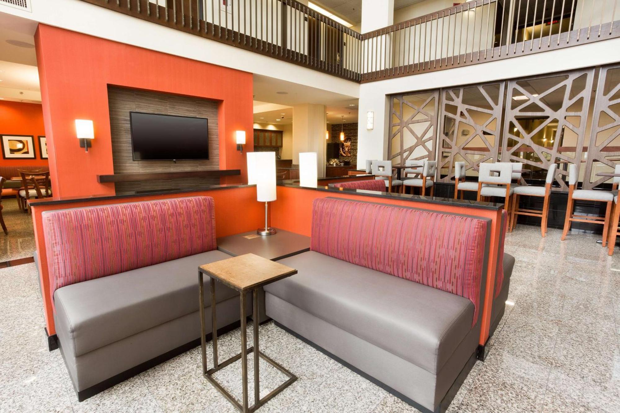 Drury Inn & Suites St. Louis Airport Edmundson Экстерьер фото